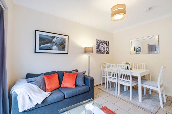 4 Bedroom Semi-Detached House To Rent In Arnison Avenue, High Wycombe, HP13