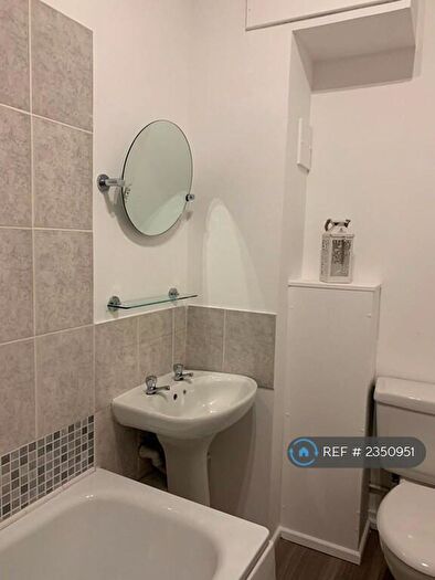 1 Bedroom Flat To Rent In Victoria Road, Aberdeen, AB11