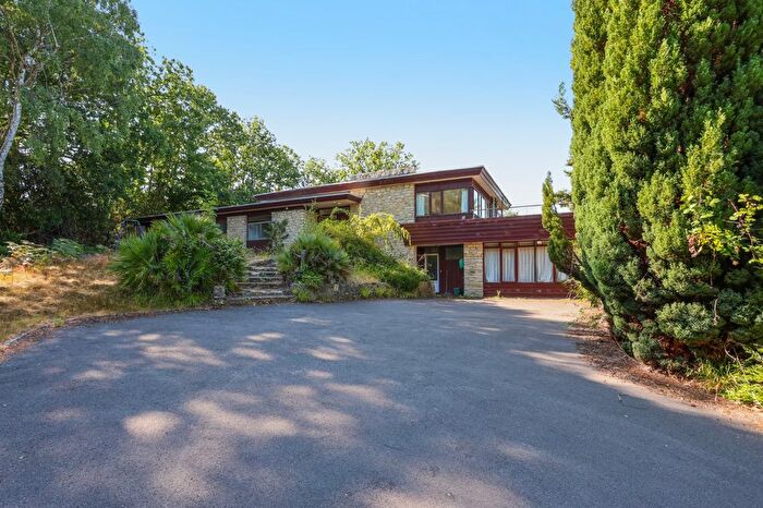 4 Bedroom Detached House For Sale In Ravenscroft Road, St George's Hill, KT13