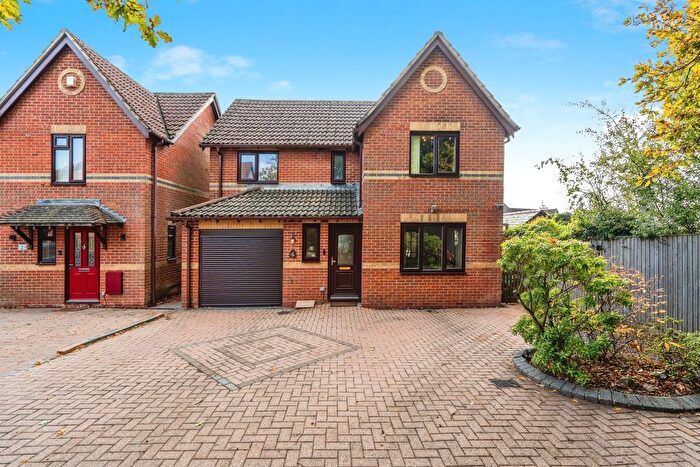 4 Bedroom Detached House For Sale In Knowle Lane, Horton Heath, Eastleigh, SO50