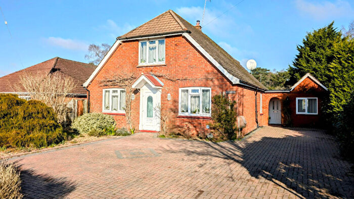 4 Bedroom Detached House For Sale In Firgrove Road, Whitehill, Hampshire, GU35