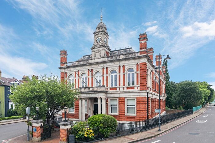 2 Bedroom Flat To Rent In Book House, Wandsworth, SW18