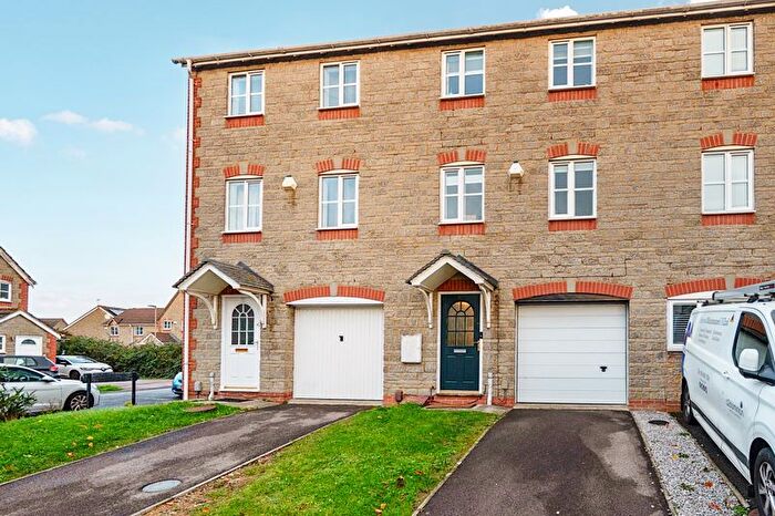 3 Bedroom Town House For Sale In Bergamot Place, Oxford, OX4