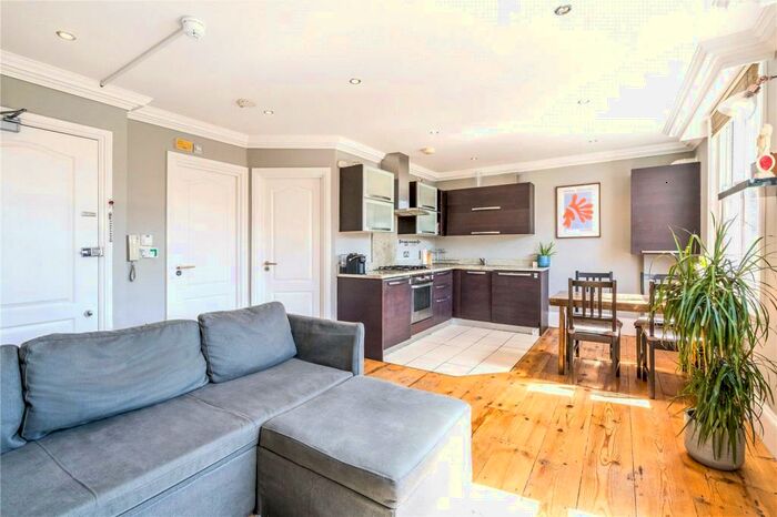 1 Bedroom Apartment To Rent In Holloway Road, London, N19