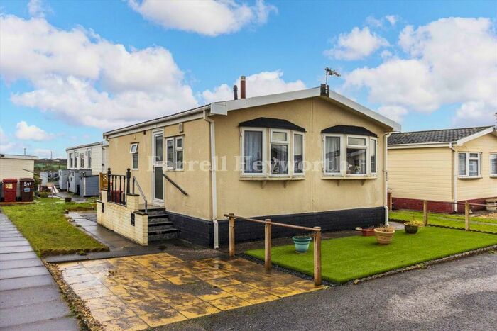 2 Bedroom House For Sale In West Shore Park, Walney, Barrow In Furness, LA14