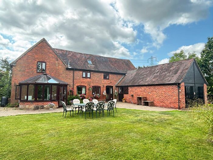 4 Bedroom Link Detached House For Sale In Hob Lane, Balsall Common, Coventry, CV7