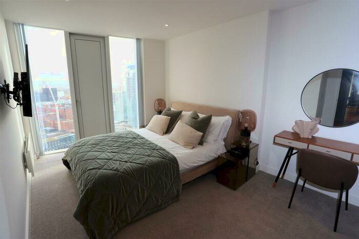 2 Bedroom Apartment To Rent In Deansgate Square, Owen Street, M15