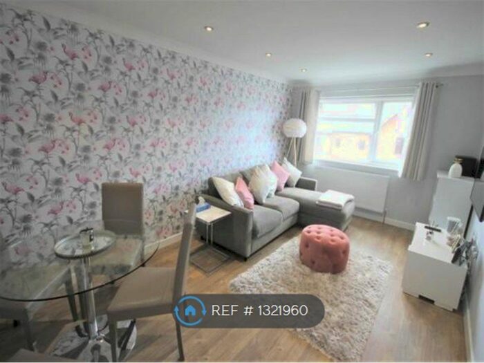 1 Bedroom Flat To Rent In Thornton House, London E11