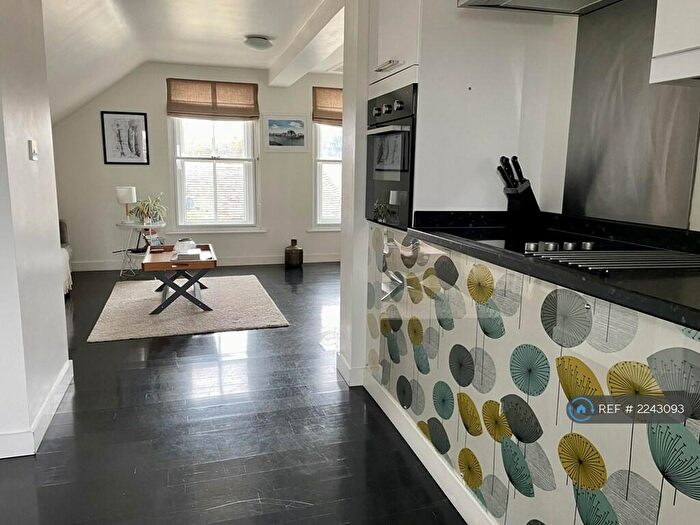 1 Bedroom Flat To Rent In Harbour Street, Whitstable, CT5