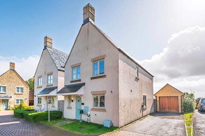 4 Bedroom Detached House For Sale In Merlin Close, Upper Rissington, GL54