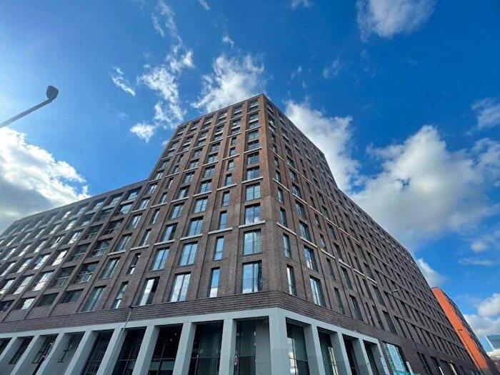 1 Bedroom Apartment To Rent In East Timber Yard, B5