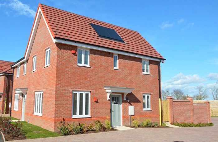 3 Bedroom Semi-Detached House For Sale In High Street, Walton, Felixstowe, IP11