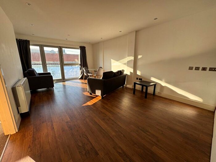 2 Bedroom Flat To Rent In Hanley House, Hanley Street, Nottingham, NG1