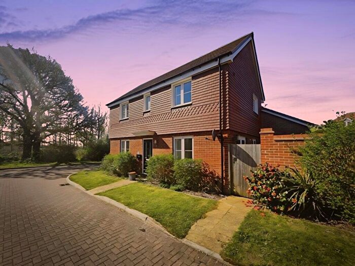 3 Bedroom Detached House For Sale In Heasman Place, Southwater, Horsham, RH13