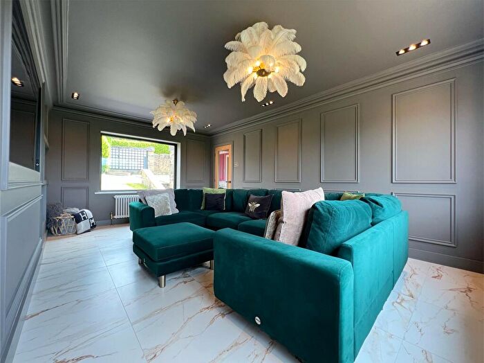5 Bedroom Detached House For Sale In Cornerstones, Fenay Bankside, Fenay Bridge, HD8