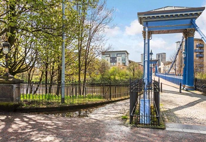 2 Bedroom Flat For Sale In Waterside Place, Glasgow, Glasgow City, G5