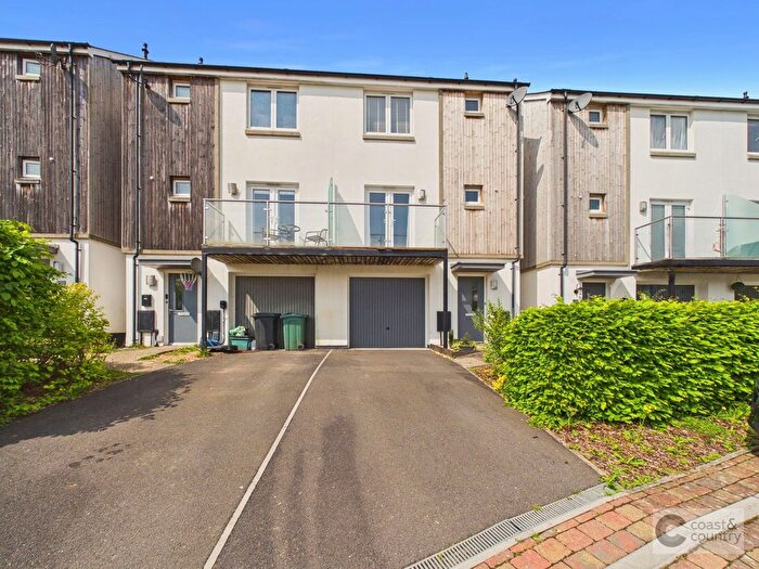 3 Bedroom Semi Detached House For Sale In Landrace Close, Ogwell, TQ12