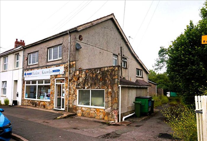 3 Bedroom Flat To Rent In Heol Y Meinciau, Pontyates, Llanelli, SA15