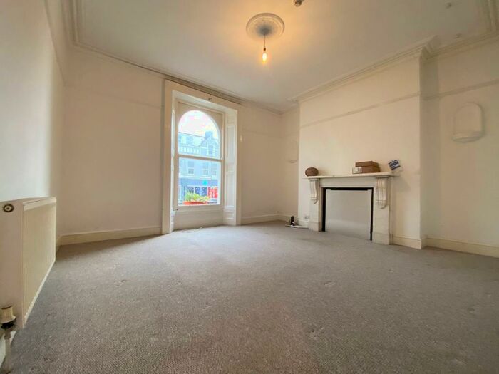 1 Bedroom Ground Flat To Rent In Embankment Road, Plymouth, PL4