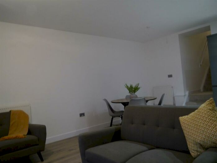 2 Bedroom Apartment To Rent In Park Terrace, Waterloo, Liverpool, L22
