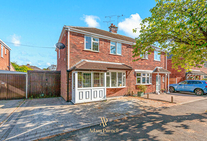 3 Bedroom Semi Detached House To Rent In Colts Close, Burbage, LE10