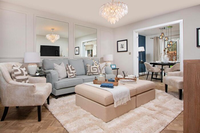 4 Bedroom Detached House For Sale In Caddie Road Salford Greater Manchester, M38