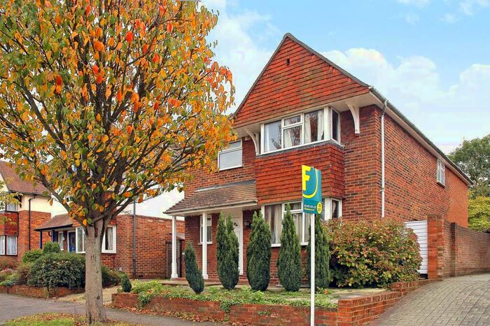 6 Bedroom Detached House To Rent In Ashenden Road, Guildford, GU2