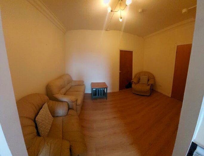 3 Bedroom Flat To Rent In Ashley Street, Glasgow, G3