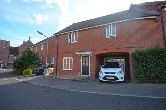 3 Bedroom Semi-detached House For Sale In Field Close, Sturminster Newton, DT10