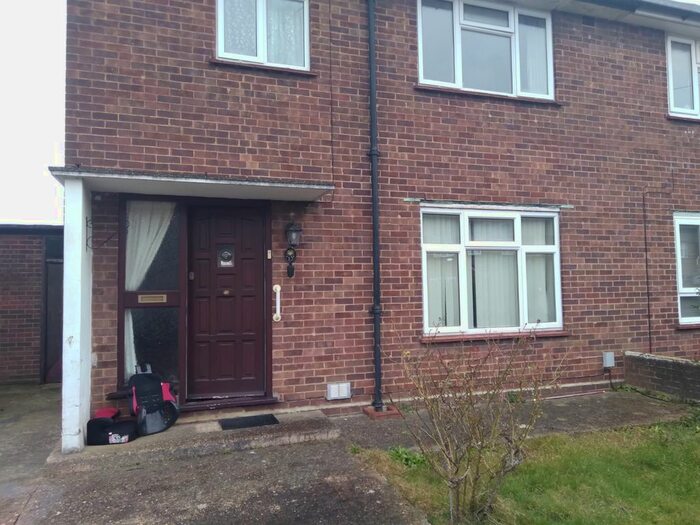 3 Bedroom Semi-Detached House To Rent In Priestleys, Luton, LU1