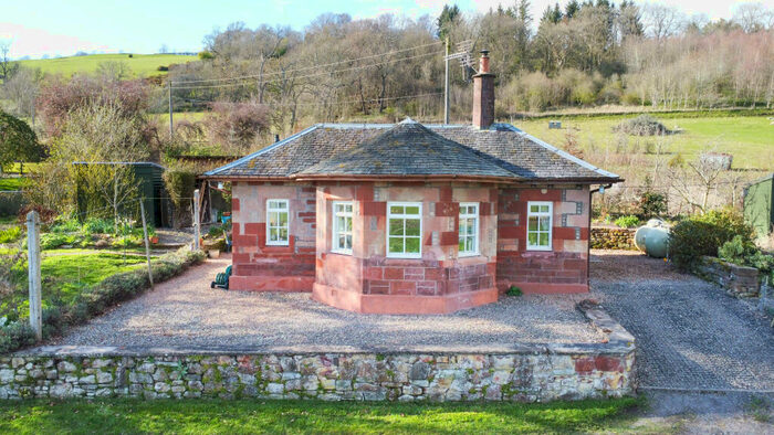 2 Bedroom Cottage For Sale In Inchture, Perth, PH14