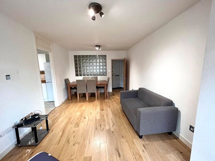 1 Bedroom Apartment To Rent In Pert Close, Muswell Hill, London, N10