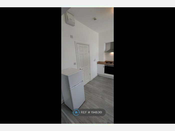 Studio To Rent In Studio, Doncaster, DN4 - Photo 3