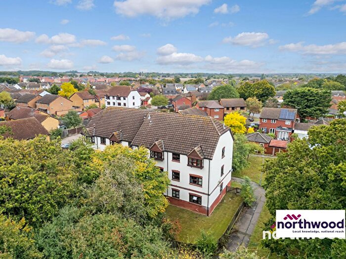 1 Bedroom Flat To Rent In Bounderby Grove, Chelmsford, CM1