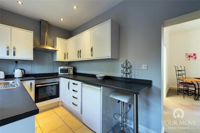 2 Bedroom Flat To Rent In Clifford Hill, Little Houghton, Northampton, NN7