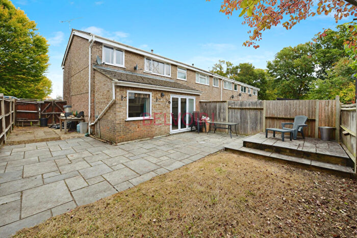3 Bedroom Terraced House For Sale In Archers Close, Southampton, SO40