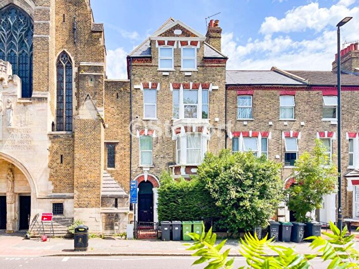 2 Bedroom Flat To Rent In Archway Road, London, N6