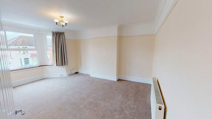 2 Bedroom Flat To Rent In Gordon Road, Ilford, IG1