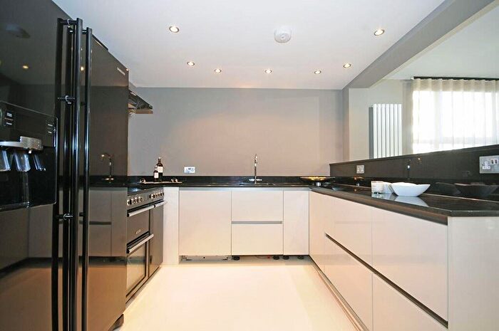 3 Bedroom Apartment To Rent In Boydell Court, St John's Wood Park, NW8