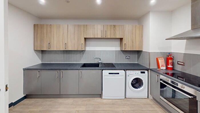 6 Bedroom Apartment To Rent In Stepney Lane, Newcastle Upon Tyne, NE1