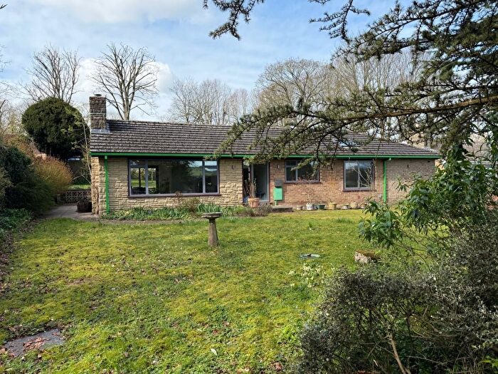 3 Bedroom Bungalow For Sale In Green Lane Close, Ford, Salisbury, SP4