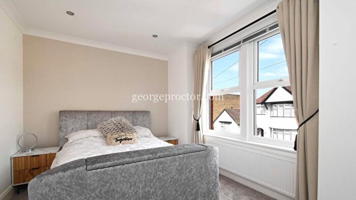3 Bedroom Terraced House For Sale In Herbert Road, Bromley, BR2