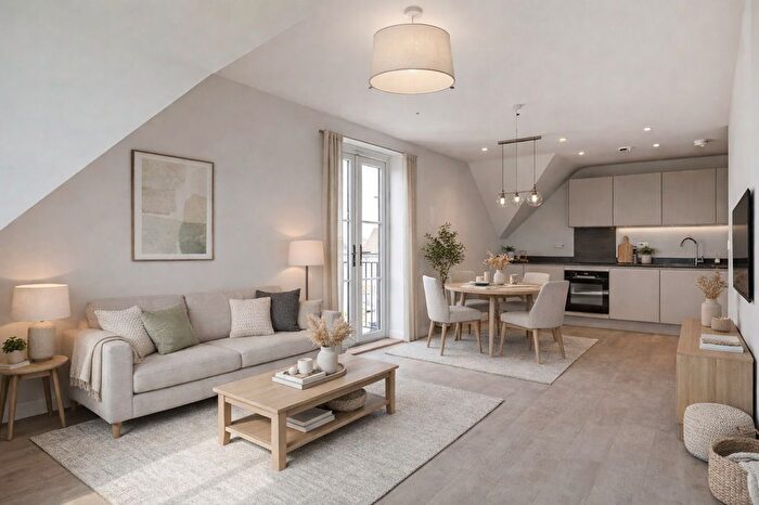 2 Bedroom Flat For Sale In Manningtree Park, Mistley, Manningtree, CO11