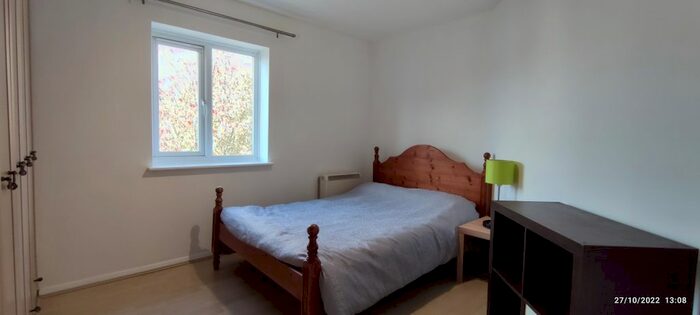 1 Bedroom Flat To Rent In Thame Road, London, SE16