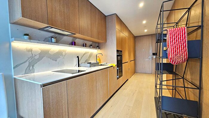 1 Bedroom Flat For Sale In Park Drive, Canary Wharf, London, E14