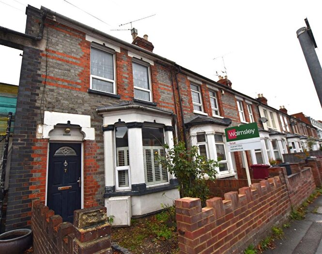 3 Bedroom End Terrace House To Rent In Lynmouth Road, Reading, RG1