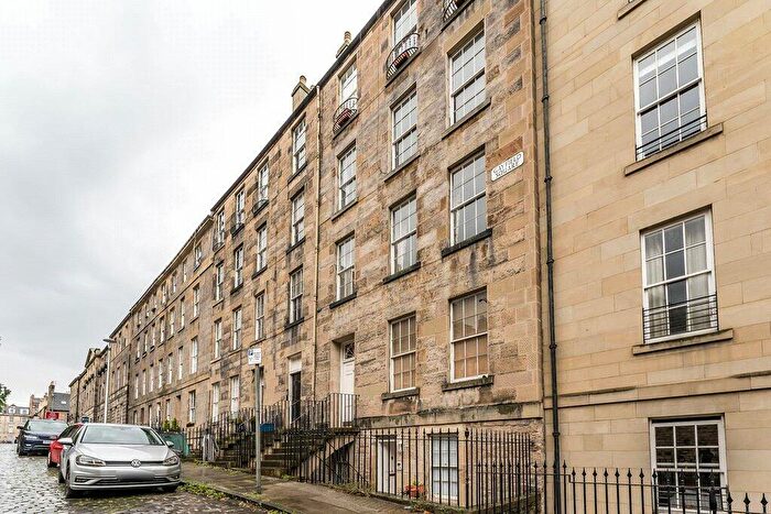 1 Bedroom Flat To Rent In Gayfield Square, East End, Edinburgh, EH1