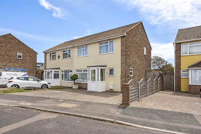 3 Bedroom Semi-Detached House For Sale In Old Barn Way, Southwick, Brighton, BN42