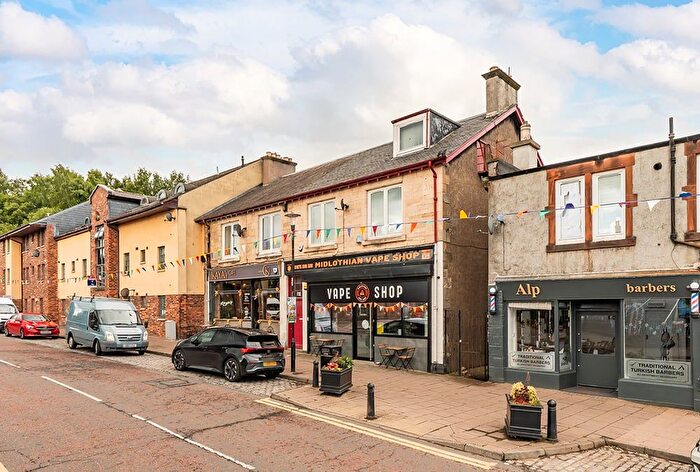 3 Bedroom Flat For Sale In Main Street, Newtongrange, Dalkeith, EH22