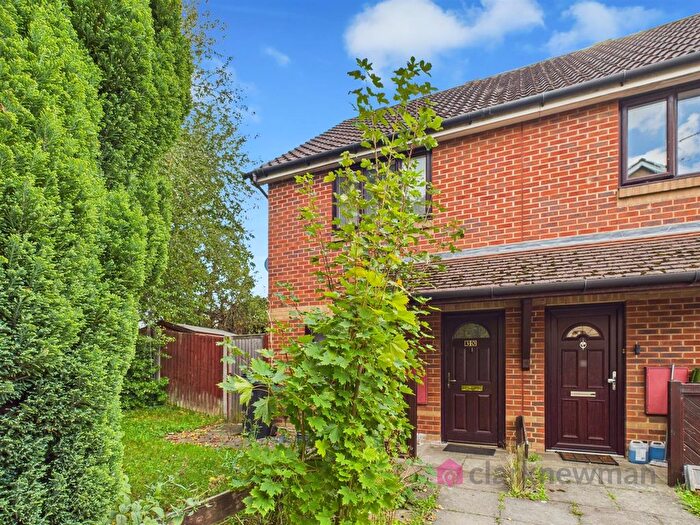 2 Bedroom End Of Terrace House To Rent In Turnors, Harlow, CM20